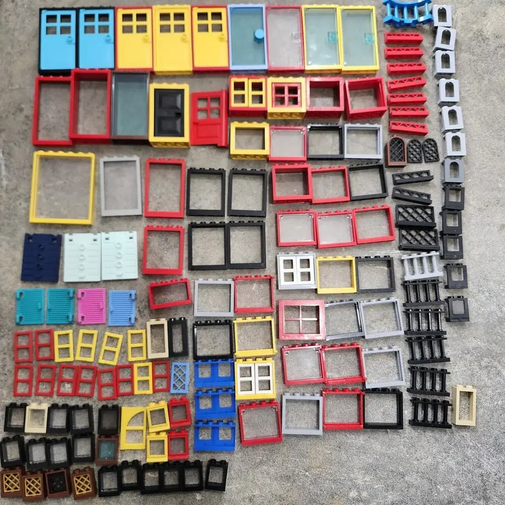 50 LEGO DOORS WINDOWS FENCES SHUTTERS PIECES LOT house town city castle